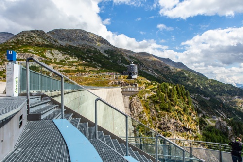 Údolím Maltatal až k nejvyšší přehradní hrázi Rakouska - částečně prosklená vyhlídková plošina Bella Vista