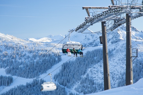Ski areál: Zauchensee - většina sedaček je zde již vyhřívána
