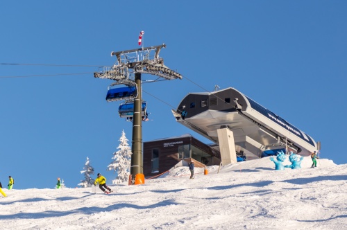 Ski areál: St. Johann – Alpendorf - lanovky jsou pravidelně modernizovány 