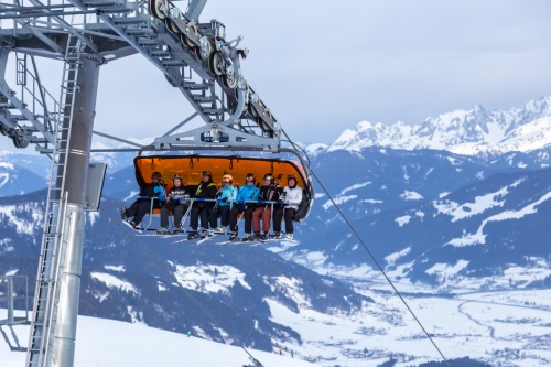 Ski areál: Flachau – Snow Space Salzburg - lanovka Starjet vás bude vozit v horní části střediska