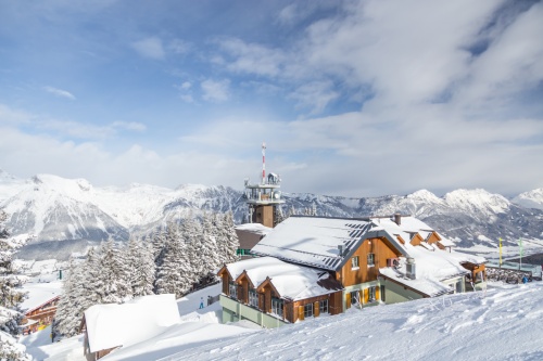 Ski areál: Schladming - Planai - horské hospůdky jsou na svahu samozřejmostí
