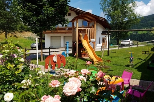 Restaurant Römerkeller - pro děti je tu venkovní hřiště