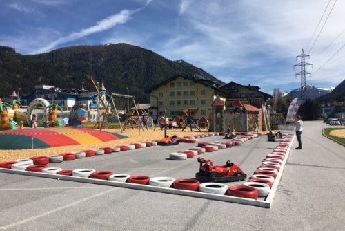 Bobová dráha ve Flachau (Lucky Flitzer Alpine Coaster) - zábavní park pro děti u bobové dráhy ve Flachau