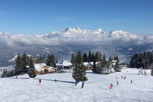 Otevření dalších středisek a aktuální foto z Flachau