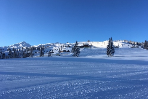 Otevření dalších středisek a aktuální foto z Flachau