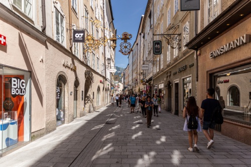 Jak si užít Salcburg a ušetřit se Salzburg Card - salcburská ulička