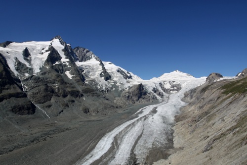 Nejvyšší hora Rakouska Grossglockner - náhorní plošina nejvyšší hory Rakouska