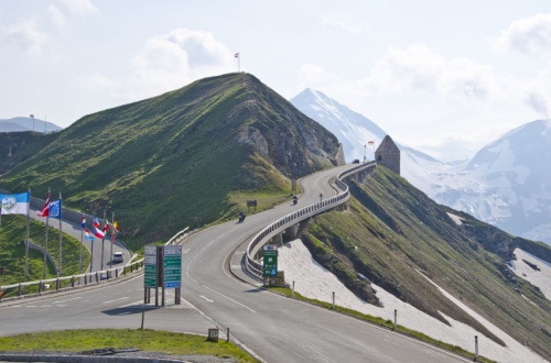Nejvyšší hora Rakouska Grossglockner - pro motorkáře je to jeden z cílů