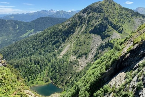 Pokořte až 3 dvoutisícovky a kochejte se pohledem na Dachstein 