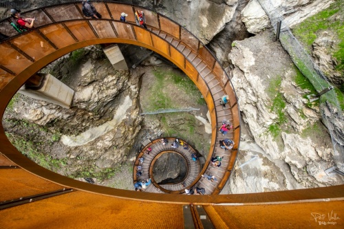 Lichtenštejnská soutěska (Liechtensteinklamm) - nově vybudované točité schodiště