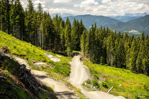 Bikeparky Schladming a Reiteralm - trocha adrenalinu neuškodí! A se slevou na poslední srpnový týden!