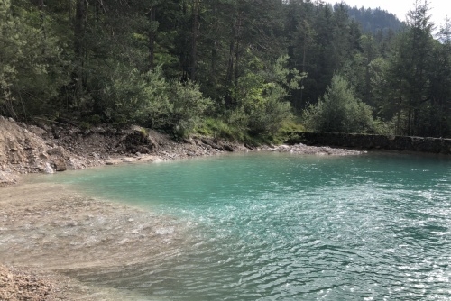 Soutěska Silberkarklamm - malá přehrada nahoře