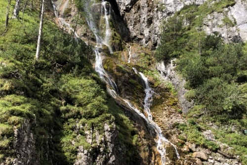 Soutěska Silberkarklamm - vodopád na konci soutěsky