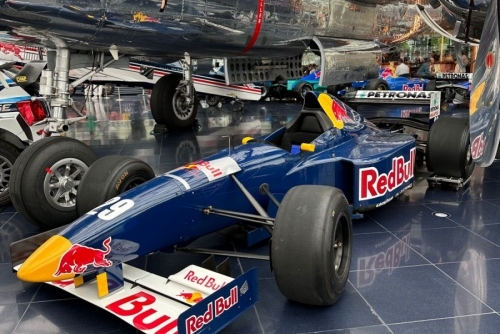 Muzeum Red Bull Hangar-7 na letišti v Salcburku