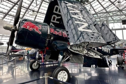 Muzeum na letišti v Salcburku Red Bull Hangar-7