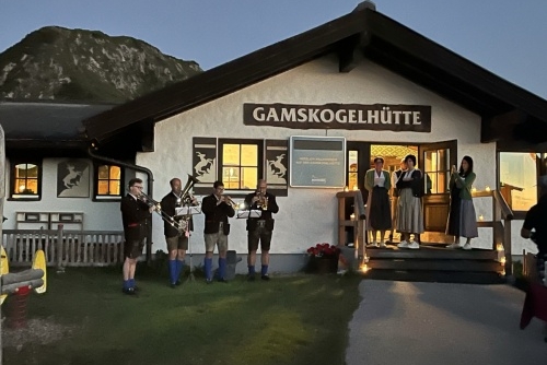 Východ slunce nad Zauchensee - chata Gamskogelhütte