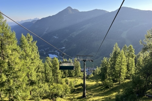 Východ slunce nad Zauchensee - lanovka dolů