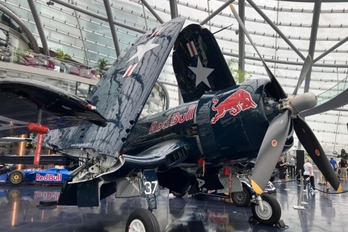 Muzeum Red Bull Hangar-7 na letišti v Salcburku