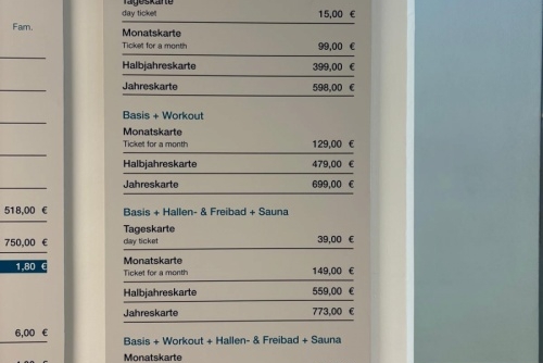Erlebnisbad & Fitness-Studio ve Schladmingu