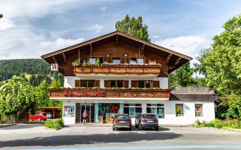 TAUERN-APOTHEKE Pharmacy